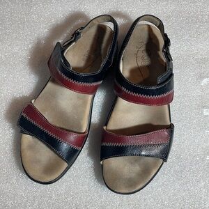 SAS Nudu Sandal in Black and Red ladybug made in usa comfort